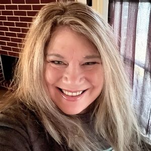 Meet your Posher, Elisabeth